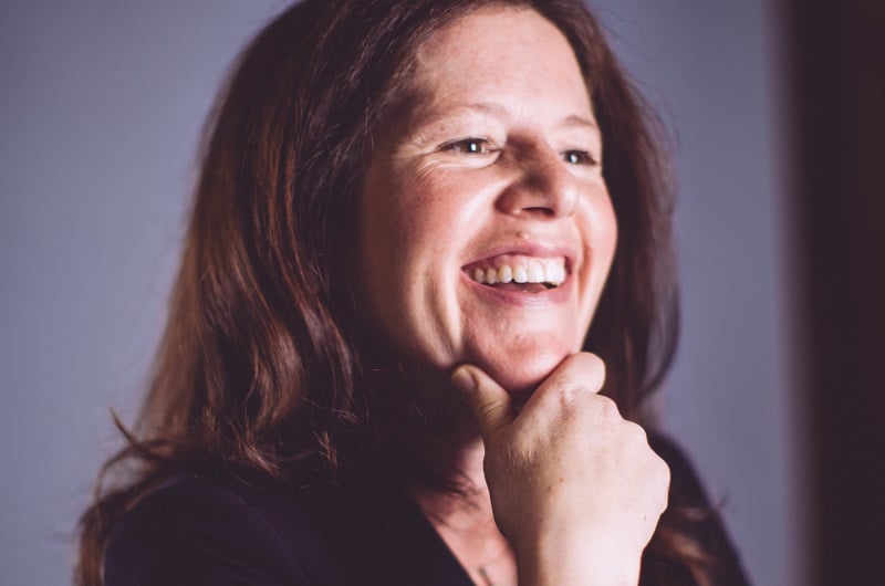 Headshot of Rachael Carnes.
