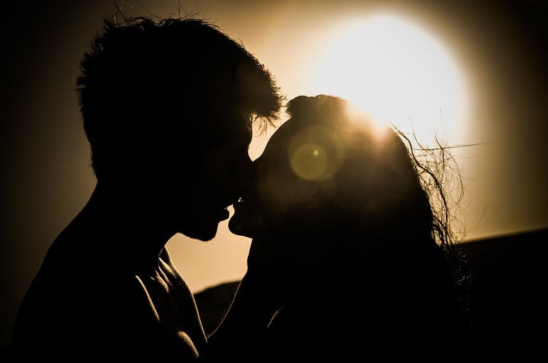 A kissing couple.