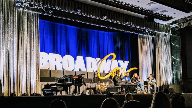 The 2020 BroadwayCon stage.