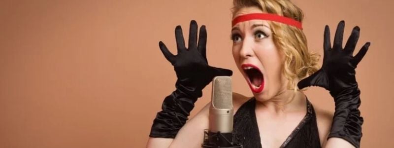 A jazz age singer.