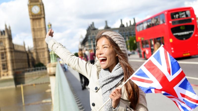 A woman enjoying London.